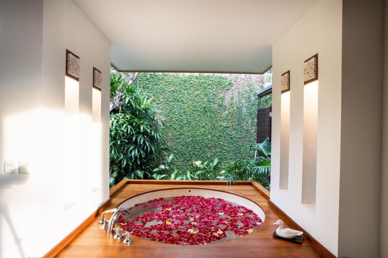 Villa Saffron Seminyak Exteriör bild
