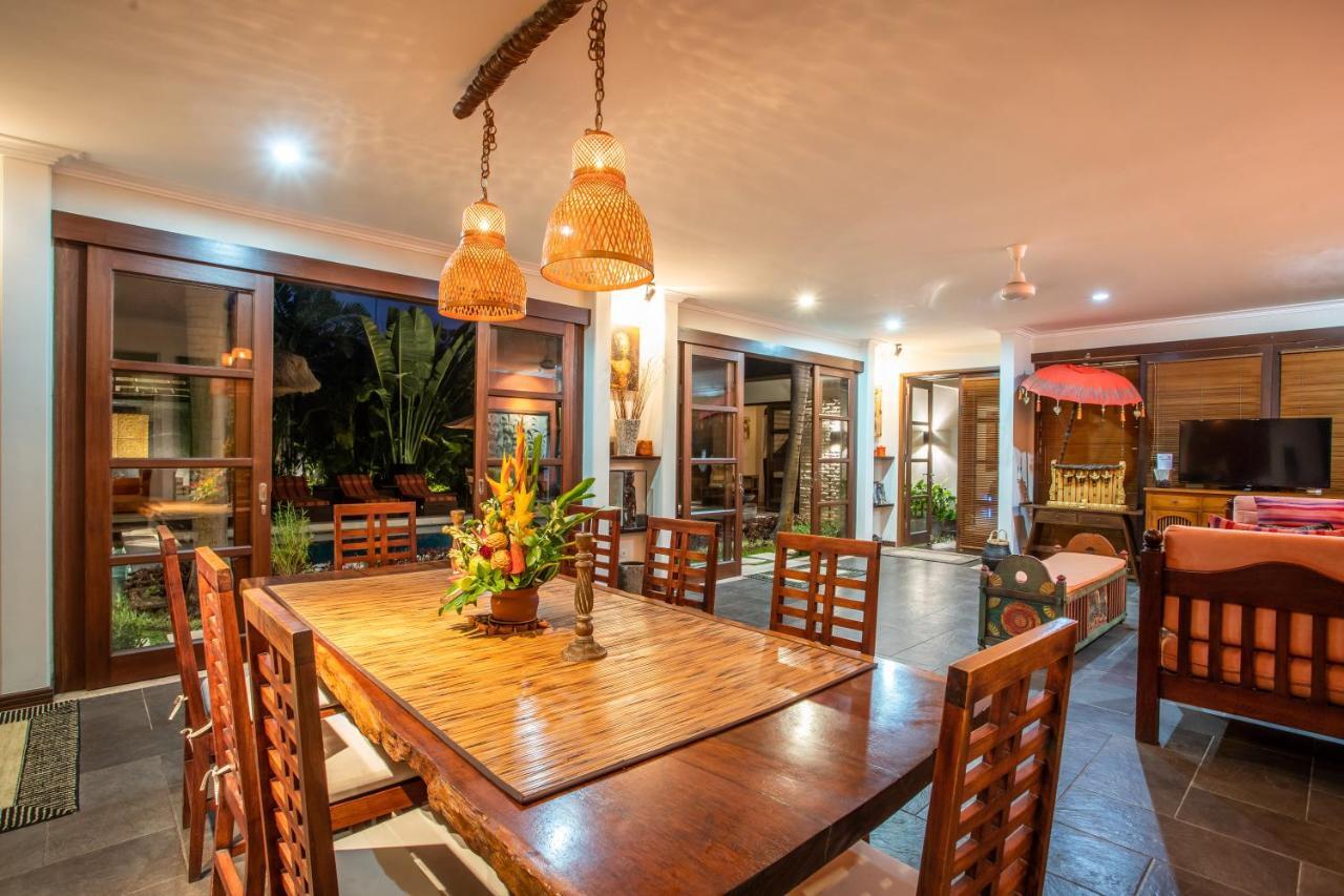 Villa Saffron Seminyak Exteriör bild